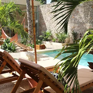 Nuik Casa Tropical , Mérida México